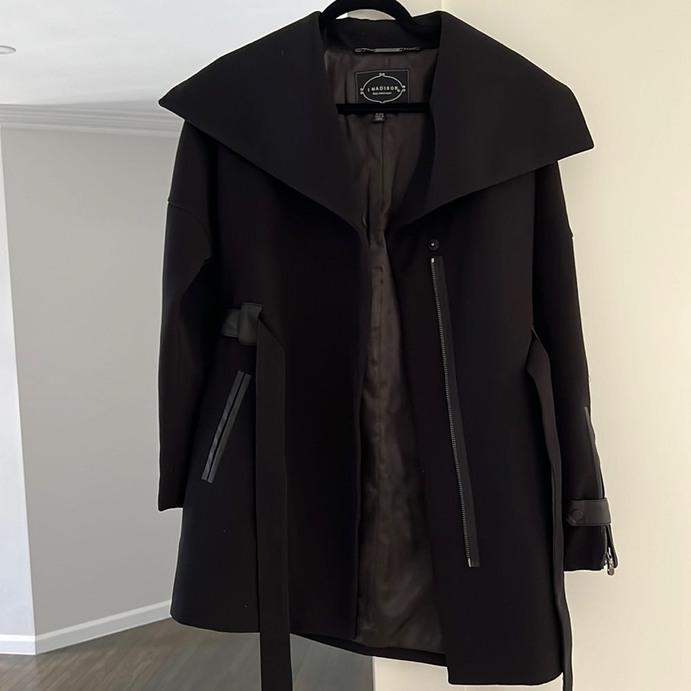 Chic Black Fall Jacket